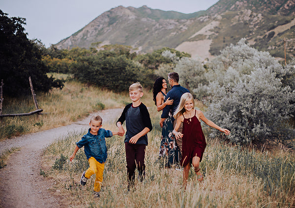 SP Essentials Candid Family Poses for Photographers