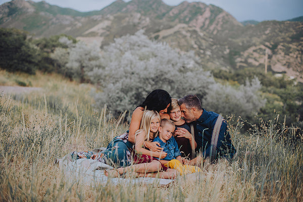 SP Essentials Family Posing Session in Utah Mountains