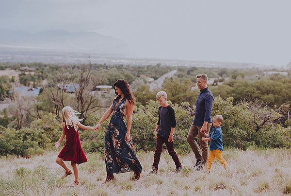 SP Essentials Online Live Session Session with Family Posing Guide 